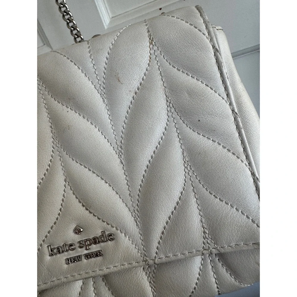 Kate Spade off white leather chain link crossbody bag